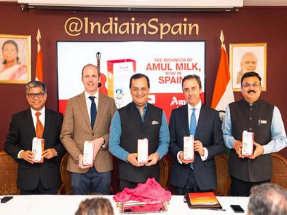 Amul launches milk in Spain | Amul launches milk in Spain Amul launches milk in Spain | Amul launches milk in Spain