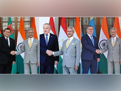 EAM Jaishankar meets Foreign Ministers of Kazakhstan, Turkmenistan and Tajikistan in Delhi | EAM Jaishankar meets Foreign Ministers of Kazakhstan, Turkmenistan and Tajikistan in Delhi EAM Jaishankar meets Foreign Ministers of Kazakhstan, Turkmenistan and Tajikistan in Delhi | EAM Jaishankar meets Foreign Ministers of Kazakhstan, Turkmenistan and Tajikistan in Delhi