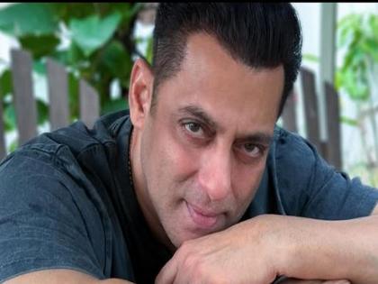 Salman Khan extends 'Eid Mubarak' greetings, flaunts clean-shaven look | Salman Khan extends 'Eid Mubarak' greetings, flaunts clean-shaven look Salman Khan extends 'Eid Mubarak' greetings, flaunts clean-shaven look | Salman Khan extends 'Eid Mubarak' greetings, flaunts clean-shaven look