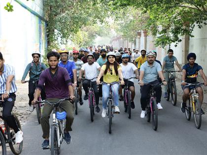 Fit India Sundays on Cycle organised in collaboration with Indian Railways; Actress Madhurima Tuli honoured as Fit India icon | Fit India Sundays on Cycle organised in collaboration with Indian Railways; Actress Madhurima Tuli honoured as Fit India icon Fit India Sundays on Cycle organised in collaboration with Indian Railways; Actress Madhurima Tuli honoured as Fit India icon | Fit India Sundays on Cycle organised in collaboration with Indian Railways; Actress Madhurima Tuli honoured as Fit India icon