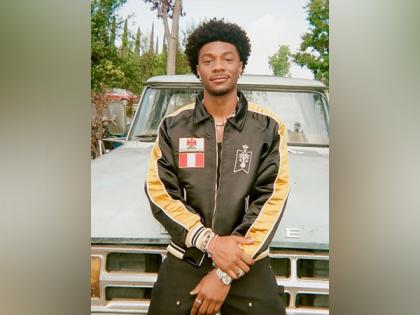 'Outer Banks' actor Jonathan Daviss to star as Snoop Dogg in biopic | 'Outer Banks' actor Jonathan Daviss to star as Snoop Dogg in biopic 'Outer Banks' actor Jonathan Daviss to star as Snoop Dogg in biopic | 'Outer Banks' actor Jonathan Daviss to star as Snoop Dogg in biopic