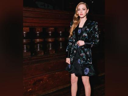 Amanda Seyfried alleges Paramount owes her "some money" for 'Mean Girls' merchandise | Amanda Seyfried alleges Paramount owes her "some money" for 'Mean Girls' merchandise Amanda Seyfried alleges Paramount owes her "some money" for 'Mean Girls' merchandise | Amanda Seyfried alleges Paramount owes her "some money" for 'Mean Girls' merchandise