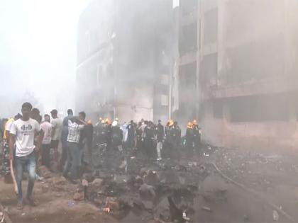 Gujarat Plane Crash: Italy PM Meloni, Bangladesh Advisor Yunus express condolences over tragic incident | Gujarat Plane Crash: Italy PM Meloni, Bangladesh Advisor Yunus express condolences over tragic incident Gujarat Plane Crash: Italy PM Meloni, Bangladesh Advisor Yunus express condolences over tragic incident | Gujarat Plane Crash: Italy PM Meloni, Bangladesh Advisor Yunus express condolences over tragic incident