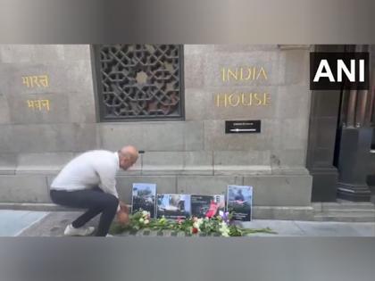 London: Indian diaspora pays tribute to deceased in Ahmedabad plane crash | London: Indian diaspora pays tribute to deceased in Ahmedabad plane crash London: Indian diaspora pays tribute to deceased in Ahmedabad plane crash | London: Indian diaspora pays tribute to deceased in Ahmedabad plane crash