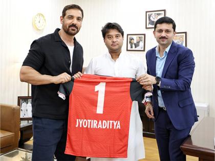 John Abraham shares his passion for football as he meets Jyotiraditya Scindia, hopes to discover "Messi or Ronaldo" from India | John Abraham shares his passion for football as he meets Jyotiraditya Scindia, hopes to discover "Messi or Ronaldo" from India John Abraham shares his passion for football as he meets Jyotiraditya Scindia, hopes to discover "Messi or Ronaldo" from India | John Abraham shares his passion for football as he meets Jyotiraditya Scindia, hopes to discover "Messi or Ronaldo" from India