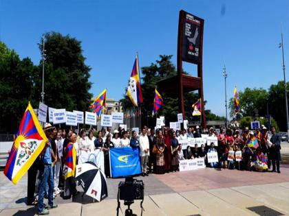 Tibetans, Chinese activists hold peaceful protest in Geneva amid UNHRC session, highlight China's repression | Tibetans, Chinese activists hold peaceful protest in Geneva amid UNHRC session, highlight China's repression Tibetans, Chinese activists hold peaceful protest in Geneva amid UNHRC session, highlight China's repression | Tibetans, Chinese activists hold peaceful protest in Geneva amid UNHRC session, highlight China's repression