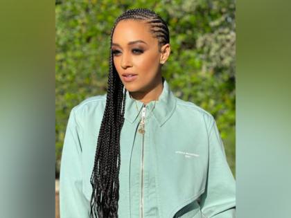 Tia Mowry says being child actor "growing up in front of the world" was "tough" | Tia Mowry says being child actor "growing up in front of the world" was "tough" Tia Mowry says being child actor "growing up in front of the world" was "tough" | Tia Mowry says being child actor "growing up in front of the world" was "tough"