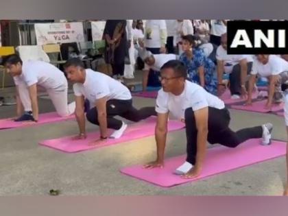 India's High Commissioner leads Yoga Day celebrations in London | India's High Commissioner leads Yoga Day celebrations in London India's High Commissioner leads Yoga Day celebrations in London | India's High Commissioner leads Yoga Day celebrations in London