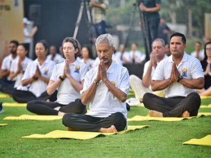 International Yoga Day 2025: Jaishankar and diplomatic corps perform yoga in Delhi | International Yoga Day 2025: Jaishankar and diplomatic corps perform yoga in Delhi International Yoga Day 2025: Jaishankar and diplomatic corps perform yoga in Delhi | International Yoga Day 2025: Jaishankar and diplomatic corps perform yoga in Delhi