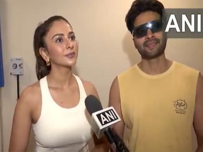 "You don't need fancy gyms; it can start right at home...": Rakul Preet Singh, Jackky Bhagnani celebrate Yoga Day, urge youth to embrace wellness | "You don't need fancy gyms; it can start right at home...": Rakul Preet Singh, Jackky Bhagnani celebrate Yoga Day, urge youth to embrace wellness "You don't need fancy gyms; it can start right at home...": Rakul Preet Singh, Jackky Bhagnani celebrate Yoga Day, urge youth to embrace wellness | "You don't need fancy gyms; it can start right at home...": Rakul Preet Singh, Jackky Bhagnani celebrate Yoga Day, urge youth to embrace wellness