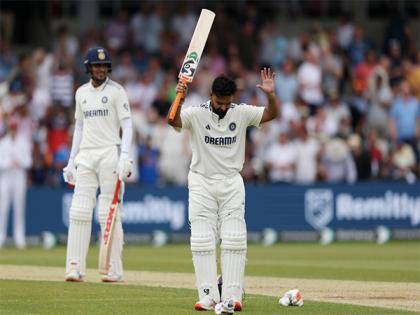 "Apni sharto pe khelna nahi chora": Sachin, Irfan lavish praise on Pant after his "entertaining" century at Headingley | "Apni sharto pe khelna nahi chora": Sachin, Irfan lavish praise on Pant after his "entertaining" century at Headingley