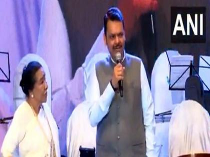 Maharashtra CM Devendra Fadnavis sings 'Abhi na jao...' song with legendary singer Asha Bhosle | Maharashtra CM Devendra Fadnavis sings 'Abhi na jao...' song with legendary singer Asha Bhosle Maharashtra CM Devendra Fadnavis sings 'Abhi na jao...' song with legendary singer Asha Bhosle | Maharashtra CM Devendra Fadnavis sings 'Abhi na jao...' song with legendary singer Asha Bhosle