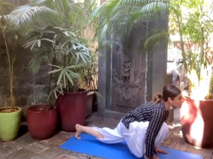 Raveena Tandon celebrates International Day of Yoga | Raveena Tandon celebrates International Day of Yoga Raveena Tandon celebrates International Day of Yoga | Raveena Tandon celebrates International Day of Yoga