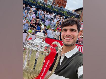 Alcaraz secures Queens Club Championships title, beats Lehecka | Alcaraz secures Queens Club Championships title, beats Lehecka Alcaraz secures Queens Club Championships title, beats Lehecka | Alcaraz secures Queens Club Championships title, beats Lehecka
