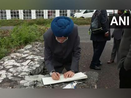 Union Minister Hardeep Singh Puri pays tribute to Kanishka bombing victims in Ireland | Union Minister Hardeep Singh Puri pays tribute to Kanishka bombing victims in Ireland Union Minister Hardeep Singh Puri pays tribute to Kanishka bombing victims in Ireland | Union Minister Hardeep Singh Puri pays tribute to Kanishka bombing victims in Ireland