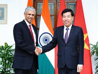 India, Vietnam condemn cross-border terrorism during strategic dialogue meet | India, Vietnam condemn cross-border terrorism during strategic dialogue meet India, Vietnam condemn cross-border terrorism during strategic dialogue meet | India, Vietnam condemn cross-border terrorism during strategic dialogue meet