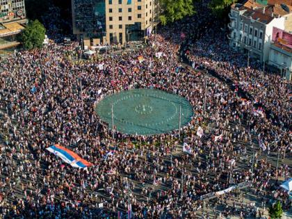 Serbia: Protests erupt in Belgrade over calls for snap elections | Serbia: Protests erupt in Belgrade over calls for snap elections Serbia: Protests erupt in Belgrade over calls for snap elections | Serbia: Protests erupt in Belgrade over calls for snap elections