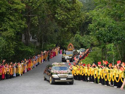 "Reverence and affability": PM Modi highlights India's initiative to share sacred relics of Lord Buddha with Vietnam | "Reverence and affability": PM Modi highlights India's initiative to share sacred relics of Lord Buddha with Vietnam "Reverence and affability": PM Modi highlights India's initiative to share sacred relics of Lord Buddha with Vietnam | "Reverence and affability": PM Modi highlights India's initiative to share sacred relics of Lord Buddha with Vietnam