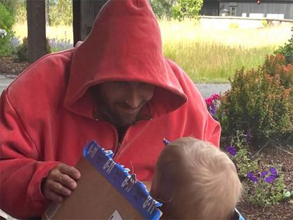 Justin Bieber shares adorable pics of Baby Jack in Toronto Maple Leafs jersey | Justin Bieber shares adorable pics of Baby Jack in Toronto Maple Leafs jersey Justin Bieber shares adorable pics of Baby Jack in Toronto Maple Leafs jersey | Justin Bieber shares adorable pics of Baby Jack in Toronto Maple Leafs jersey