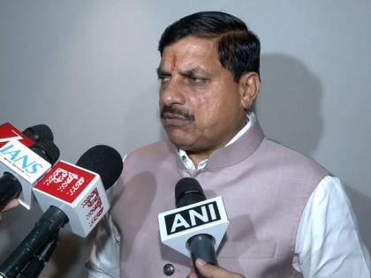 Madhya Pradesh CM holds roadshow in Surat, secures Rs 15,710 cr investment proposals | Madhya Pradesh CM holds roadshow in Surat, secures Rs 15,710 cr investment proposals Madhya Pradesh CM holds roadshow in Surat, secures Rs 15,710 cr investment proposals | Madhya Pradesh CM holds roadshow in Surat, secures Rs 15,710 cr investment proposals