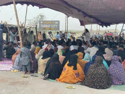 Pakistan: Sit-in protest continues in Balochistan against economic exploitation | Pakistan: Sit-in protest continues in Balochistan against economic exploitation Pakistan: Sit-in protest continues in Balochistan against economic exploitation | Pakistan: Sit-in protest continues in Balochistan against economic exploitation