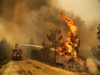 Over 50,000 evacuated as Turkiye battles Izmir wildfires for second day | Over 50,000 evacuated as Turkiye battles Izmir wildfires for second day Over 50,000 evacuated as Turkiye battles Izmir wildfires for second day | Over 50,000 evacuated as Turkiye battles Izmir wildfires for second day