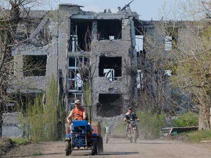 Russia claims control over Luhansk as US halts weapons promised to Ukraine | Russia claims control over Luhansk as US halts weapons promised to Ukraine