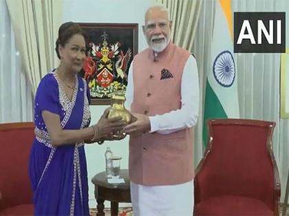 PM Modi's gift to PM of Trinidad & Tobago: Holy water from Mahakumbh, replica of Ram Mandir | PM Modi's gift to PM of Trinidad & Tobago: Holy water from Mahakumbh, replica of Ram Mandir PM Modi's gift to PM of Trinidad & Tobago: Holy water from Mahakumbh, replica of Ram Mandir | PM Modi's gift to PM of Trinidad & Tobago: Holy water from Mahakumbh, replica of Ram Mandir