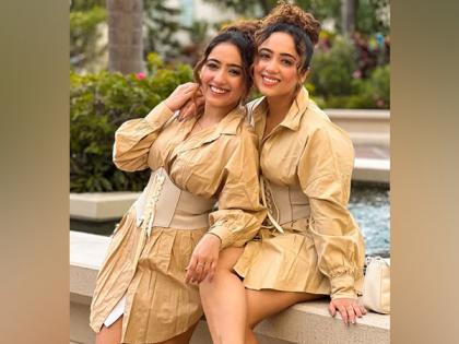 'Chinki Minki' no more a 'jodi'; fans in disbelief as influencer Mehra twins Surabhi, Samriddhi announce split | 'Chinki Minki' no more a 'jodi'; fans in disbelief as influencer Mehra twins Surabhi, Samriddhi announce split 'Chinki Minki' no more a 'jodi'; fans in disbelief as influencer Mehra twins Surabhi, Samriddhi announce split | 'Chinki Minki' no more a 'jodi'; fans in disbelief as influencer Mehra twins Surabhi, Samriddhi announce split