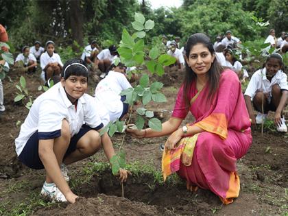 Union Minister Raksha Nikhil Khadse spearheads 'Ek Ped Maa Ke Naam 2.0' in Maharashtra's Jalgaon | Union Minister Raksha Nikhil Khadse spearheads 'Ek Ped Maa Ke Naam 2.0' in Maharashtra's Jalgaon