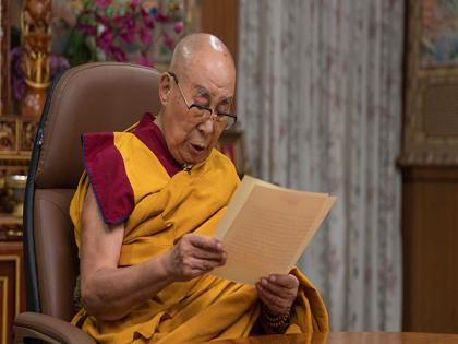 Barack Obama, Bill Clinton wish Dalai Lama on his 90th birthday | Barack Obama, Bill Clinton wish Dalai Lama on his 90th birthday