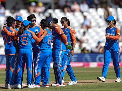 "The middle order wasn't able to capitalise to the tune they were supposed to": Anjum Chopra on Indian Women's 5-run defeat against England in 3rd T-20 | "The middle order wasn't able to capitalise to the tune they were supposed to": Anjum Chopra on Indian Women's 5-run defeat against England in 3rd T-20