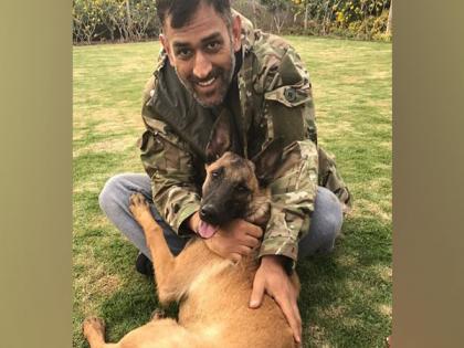 Video from MS Dhoni's low-key 44th birthday celebrations goes viral | Video from MS Dhoni's low-key 44th birthday celebrations goes viral Video from MS Dhoni's low-key 44th birthday celebrations goes viral | Video from MS Dhoni's low-key 44th birthday celebrations goes viral