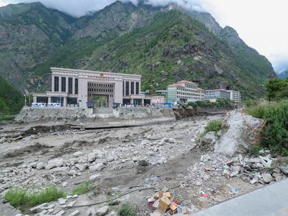 Flash flood devastates Nepal-China border; Nine dead,19 missing as rescue ops continue | Flash flood devastates Nepal-China border; Nine dead,19 missing as rescue ops continue