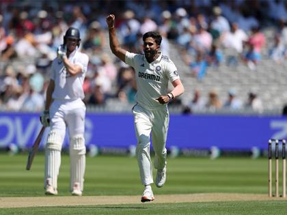 "If India can bowl out England for under 300....": Kumble following first session of 3rd Test at Lord's | "If India can bowl out England for under 300....": Kumble following first session of 3rd Test at Lord's