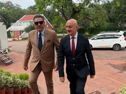 Anupam Kher, Boman Irani arrive at Rashtrapati Bhavan to attend special screening of 'Tanvi The Great' with President Murmu | Anupam Kher, Boman Irani arrive at Rashtrapati Bhavan to attend special screening of 'Tanvi The Great' with President Murmu