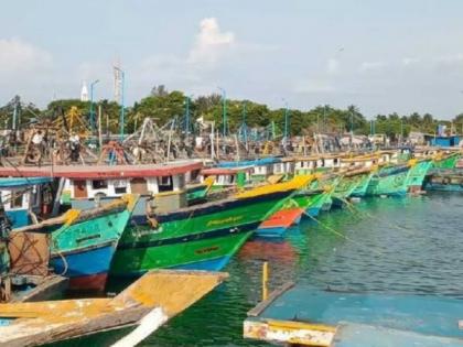 Sri Lankan Navy arrests 7 Indian fishermen for allegedly crossing maritime border | Sri Lankan Navy arrests 7 Indian fishermen for allegedly crossing maritime border Sri Lankan Navy arrests 7 Indian fishermen for allegedly crossing maritime border | Sri Lankan Navy arrests 7 Indian fishermen for allegedly crossing maritime border