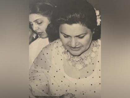 Neetu Kapoor shares heartfelt throwback pic with late mother, Rajee Singh | Neetu Kapoor shares heartfelt throwback pic with late mother, Rajee Singh Neetu Kapoor shares heartfelt throwback pic with late mother, Rajee Singh | Neetu Kapoor shares heartfelt throwback pic with late mother, Rajee Singh