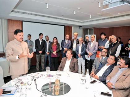 MP CM Yadav holds talks with Indian business delegation in Dubai | MP CM Yadav holds talks with Indian business delegation in Dubai MP CM Yadav holds talks with Indian business delegation in Dubai | MP CM Yadav holds talks with Indian business delegation in Dubai