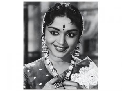 Veteran actor B. Sarojadevi passes away, Karnataka CM Siddaramaiah, DK Shivakumar, others pay tribute | Veteran actor B. Sarojadevi passes away, Karnataka CM Siddaramaiah, DK Shivakumar, others pay tribute Veteran actor B. Sarojadevi passes away, Karnataka CM Siddaramaiah, DK Shivakumar, others pay tribute | Veteran actor B. Sarojadevi passes away, Karnataka CM Siddaramaiah, DK Shivakumar, others pay tribute