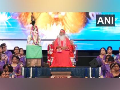 US: Ganapathy Sachchidananda Swamiji leads global Bhagavad Gita festival in Dallas with 10,000 participants | US: Ganapathy Sachchidananda Swamiji leads global Bhagavad Gita festival in Dallas with 10,000 participants US: Ganapathy Sachchidananda Swamiji leads global Bhagavad Gita festival in Dallas with 10,000 participants | US: Ganapathy Sachchidananda Swamiji leads global Bhagavad Gita festival in Dallas with 10,000 participants