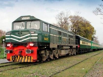 Pakistan Railways to hand over commercial management of 11 trains to private sector | Pakistan Railways to hand over commercial management of 11 trains to private sector Pakistan Railways to hand over commercial management of 11 trains to private sector | Pakistan Railways to hand over commercial management of 11 trains to private sector