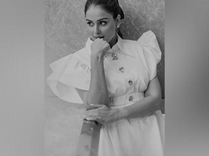 "Your experiences are yours": Genelia Deshmukh to a netizen seeking relationship advice | "Your experiences are yours": Genelia Deshmukh to a netizen seeking relationship advice "Your experiences are yours": Genelia Deshmukh to a netizen seeking relationship advice | "Your experiences are yours": Genelia Deshmukh to a netizen seeking relationship advice