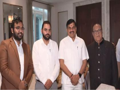 Madhya Pradesh CM Mohan Yadav meets Indian diaspora in Madrid | Madhya Pradesh CM Mohan Yadav meets Indian diaspora in Madrid Madhya Pradesh CM Mohan Yadav meets Indian diaspora in Madrid | Madhya Pradesh CM Mohan Yadav meets Indian diaspora in Madrid