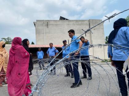 State suppression in Islamabad: Pakistan denies Baloch families' right to protest enforced disappearances | State suppression in Islamabad: Pakistan denies Baloch families' right to protest enforced disappearances State suppression in Islamabad: Pakistan denies Baloch families' right to protest enforced disappearances | State suppression in Islamabad: Pakistan denies Baloch families' right to protest enforced disappearances