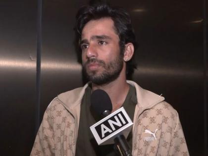 Indian spinner Ravi Bishnoi expresses admiration for Virat Kohli's fitness, says, "When he bats....." | Indian spinner Ravi Bishnoi expresses admiration for Virat Kohli's fitness, says, "When he bats....." Indian spinner Ravi Bishnoi expresses admiration for Virat Kohli's fitness, says, "When he bats....." | Indian spinner Ravi Bishnoi expresses admiration for Virat Kohli's fitness, says, "When he bats....."