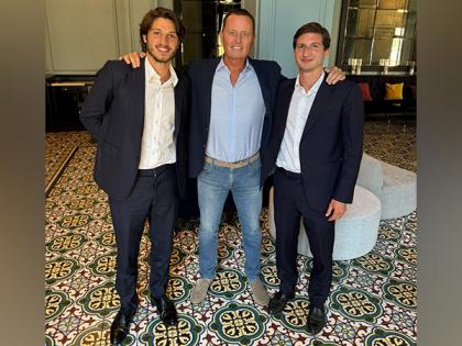 "You are not alone": Trump aide meets Imran Khan's sons in US, calls for end to 'political prosecutions' | "You are not alone": Trump aide meets Imran Khan's sons in US, calls for end to 'political prosecutions' "You are not alone": Trump aide meets Imran Khan's sons in US, calls for end to 'political prosecutions' | "You are not alone": Trump aide meets Imran Khan's sons in US, calls for end to 'political prosecutions'