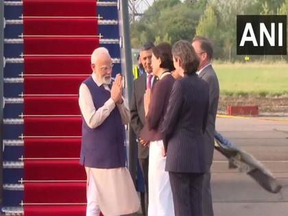 PM Modi arrives in UK; visit to bolster economic, tech, defence ties | PM Modi arrives in UK; visit to bolster economic, tech, defence ties PM Modi arrives in UK; visit to bolster economic, tech, defence ties | PM Modi arrives in UK; visit to bolster economic, tech, defence ties