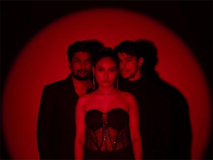 D.K.S Productions new song with Pratik Sehajpal and Sona Medhi "Main Ladki Booze Ki Shaukeen" Goes Viral; Sona Wins Hearts with Her Voice and Charm | D.K.S Productions new song with Pratik Sehajpal and Sona Medhi "Main Ladki Booze Ki Shaukeen" Goes Viral; Sona Wins Hearts with Her Voice and Charm