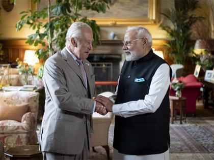 PM Modi meets King Charles III in London, invites him to visit India | PM Modi meets King Charles III in London, invites him to visit India